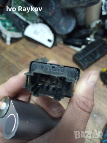 Бутони Ел. Стъкла за Volkswagen PASSAT (1989 - 1993) , 357959855K, снимка 6 - Части - 54166151