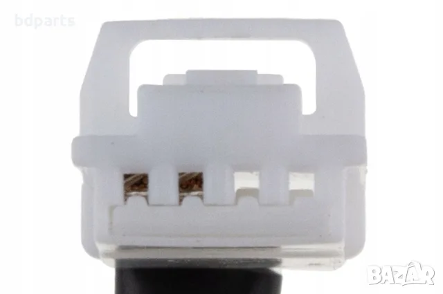 Бутон за отваряне на багажник, NISSAN, X-Trail T32,, снимка 4 - Части - 56141794