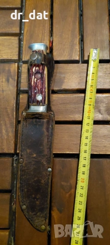 Ловен нож с кания Mikov