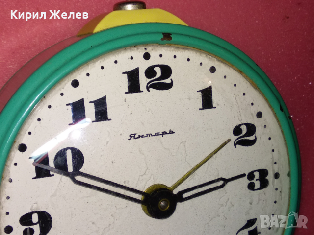 ЯНТАРЬ Стар РЯДЪК КОЛЕКЦИОНЕРСКИ РУСКИ БУДИЛНИК МЕХАНИЧЕН НАСТОЛЕН ЧАСОВНИК ЯНТАР СССР 12228, снимка 2 - Антикварни и старинни предмети - 44549158