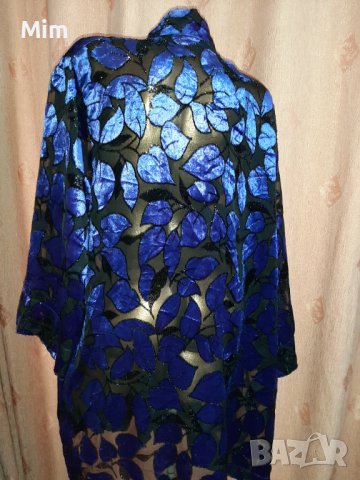 XL/XXL Черен халат на релефни лилави листа , снимка 4 - Нощници - 39857169