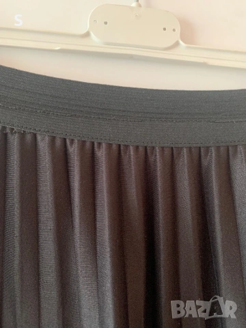 Дълга пола плисе S размер., снимка 3 - Поли - 53948323