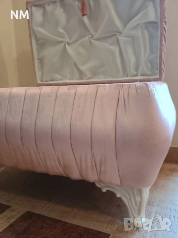 Табуретка ракла розов плюш ново , снимка 3 - Дивани и мека мебел - 53121788