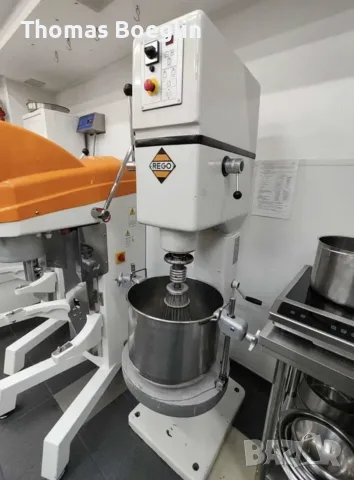Немски сладкарски миксер Rego SM4U – 40 л