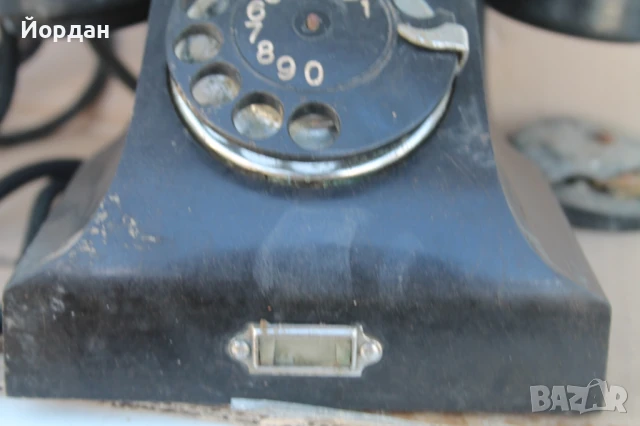 Стар бакелитов телефон, снимка 2 - Антикварни и старинни предмети - 50999275