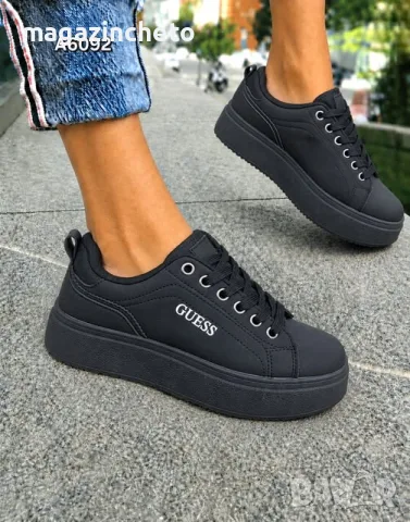 дамски спортни обувки