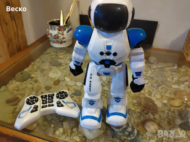 Робот с дистанционно управление, Xtrem, снимка 2 - Коли, камиони, мотори, писти - 48470364