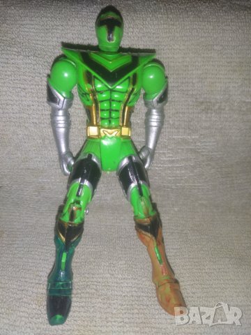 Оригинална Bandai 2006 Power Rangers Mystic Force Green Ranger , снимка 1 - Колекции - 39023280