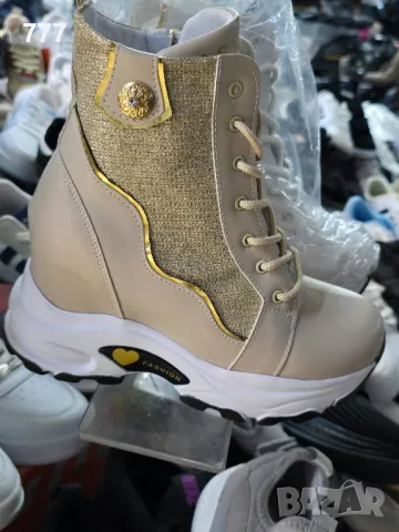 дамски обувки боти , снимка 2 - Дамски боти - 48426622