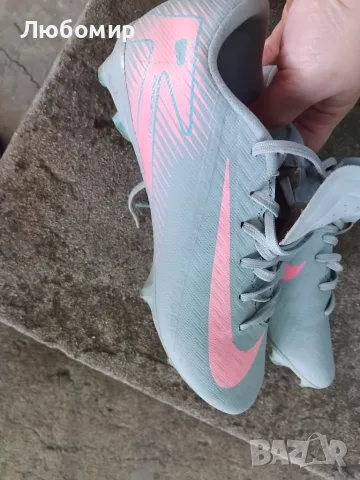 Бутонки Nike 37.5, снимка 2 - Футбол - 56069364