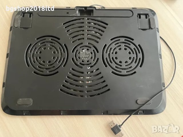 Подставка за лаптоп 12-17" с 4 вентилатора с подсветка, снимка 2 - Части за лаптопи - 47325020