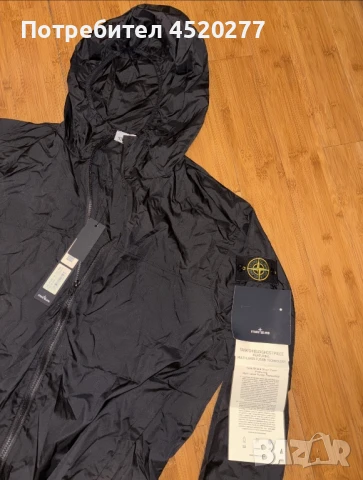 Stone Island ветровка, снимка 2 - Спортни дрехи, екипи - 51416587