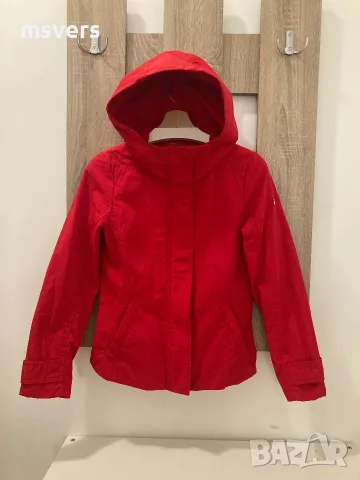 Яке на Benetton, червено, снимка 4 - Якета - 56550374