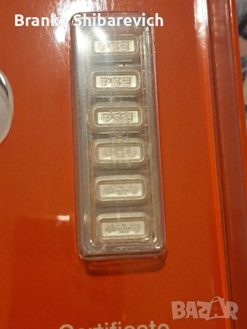 Колекционерски комплект PEZ- Лешникотрошачката със сребърни кюлчета., снимка 2 - Нумизматика и бонистика - 53243562