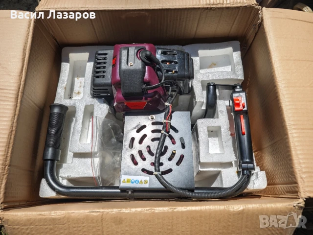 Машина за правене на дупки в почва 71cc earth drill