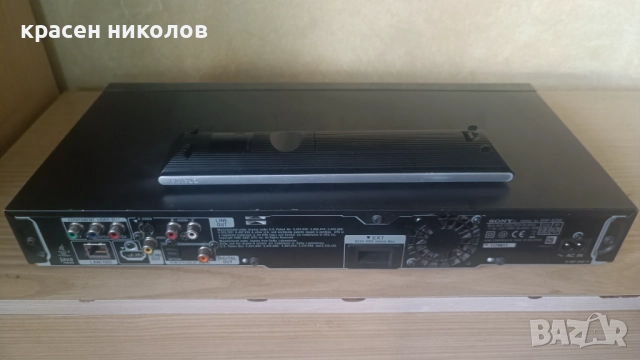 Blu-ray disc DVD player Sony BDP-S360, снимка 4 - Плейъри, домашно кино, прожектори - 52539222