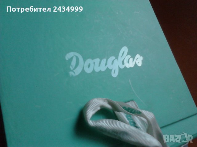 Продавам 4 кутии, 2 от метал и 2 от твьрд дебел картон, снимка 5 - Колекции - 29356452