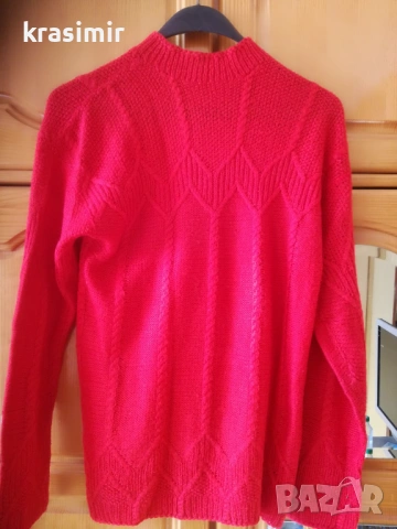Нов плетен детски пуловер 