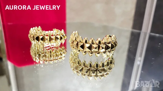 CARTIER Clash de Cartier Gold Hoop Дамски Обеци, снимка 2 - Обеци - 55931977