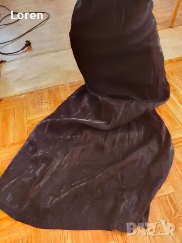 Черна дълга лъскава официална рокля с дълга цепка отзад , снимка 8 - Рокли - 49685876