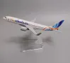 Бойнг 737 самолет Fly Dubai модел макет метален лайнер полет, снимка 1
