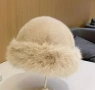 Нова зимна шапка с косъм/ налични всички цветове, снимка 2