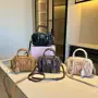 Miu Miu дамска чанта от естествена кожа, снимка 1