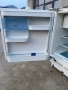 Малък хладилник Bosch за пълно вграждане 82 см , снимка 2