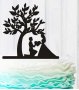Двойка по дърво със сърце черен пластмасов топер за торта сватба годеж 