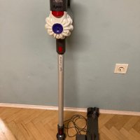 Прахосмукачка Dyson V7, снимка 5 - Прахосмукачки - 44464198