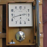 Стенен часовник Янтър, снимка 2 - Антикварни и старинни предмети - 29892981