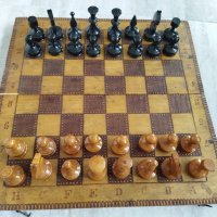 Стар дървен шах 34/34 см., снимка 1 - Шах и табла - 40660616