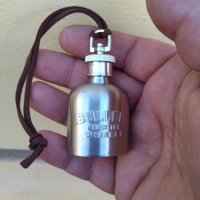 Метално стоманено шише / флашка става и за ароматизатор, снимка 1 - Аксесоари и консумативи - 30608865