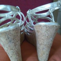 Златисти сандали с коркови платформи, снимка 3 - Сандали - 29591510