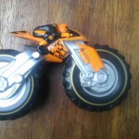 Пластмасово детско моторче, снимка 1 - Коли, камиони, мотори, писти - 38783514