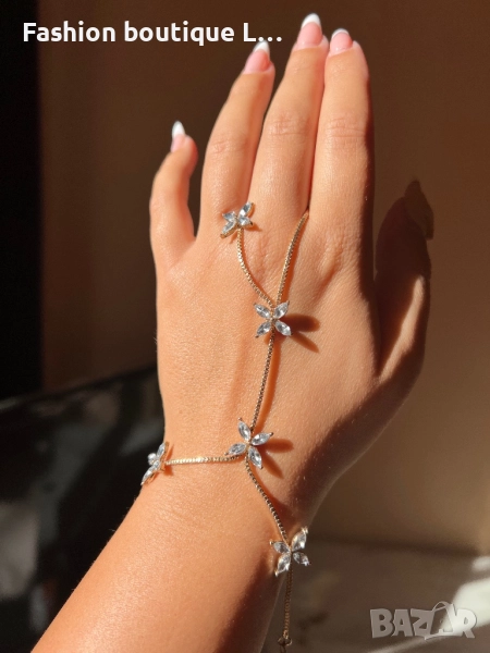 Уникално бижу гривна + пръстен в златен цвят с блестящи камъчета във формата на цветя ❤️, снимка 1