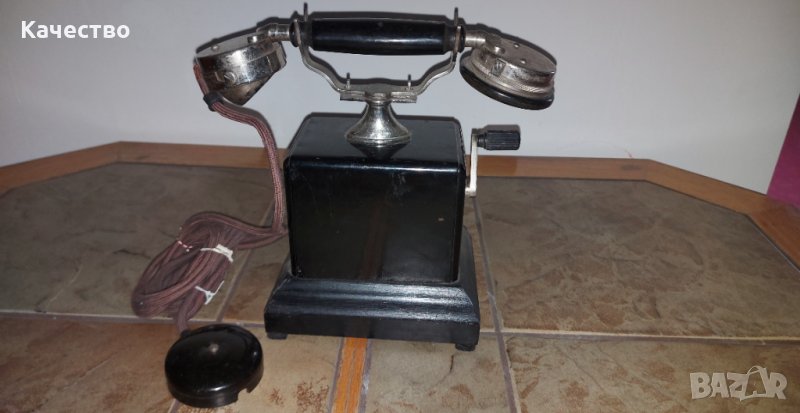 Старинен телефон с манивела, снимка 1
