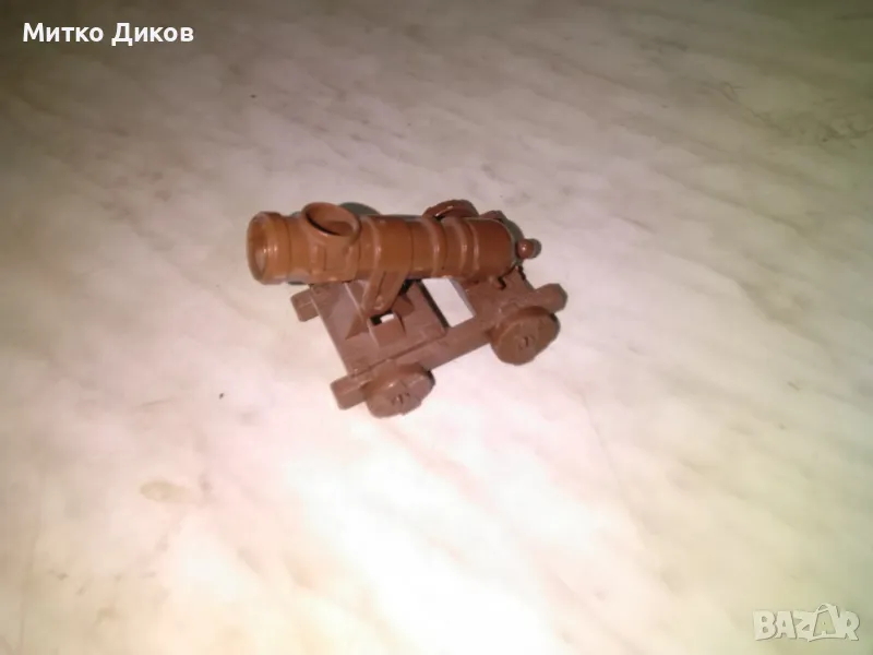 Пластмасово топче 82х65х53мм, снимка 1