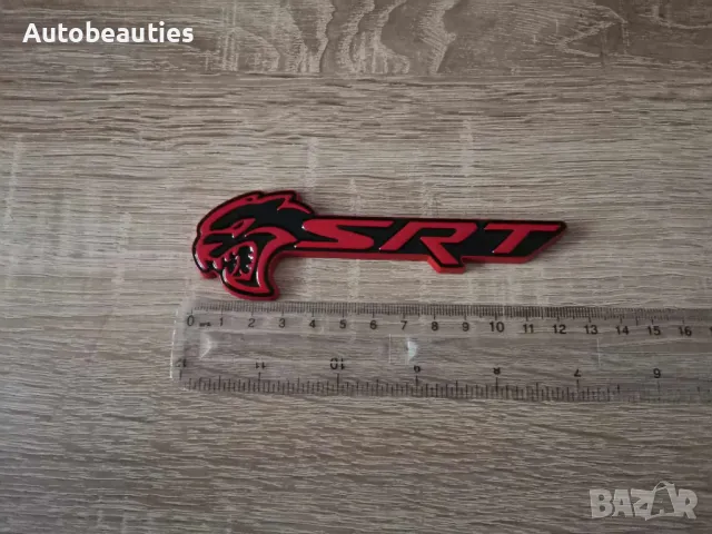 SRT Hellcat червено с черно емблема лява, снимка 2 - Аксесоари и консумативи - 47977213