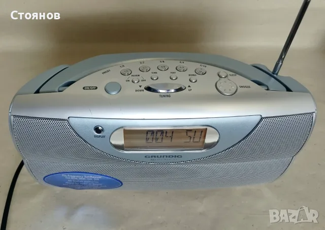 Транзисторно радио "Grundig Music Boy 71", снимка 2 - Радиокасетофони, транзистори - 56059622
