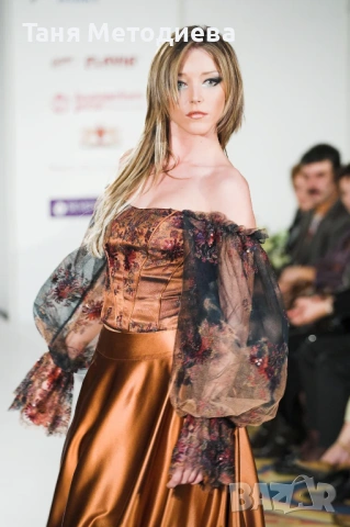 Налични дамски облекла 310бр. - окончателна разпродажба на склад, снимка 15 - Други - 54055192