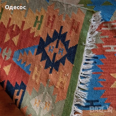 Уникален ръчно тъкан килим, снимка 2 - Антикварни и старинни предмети - 40382963