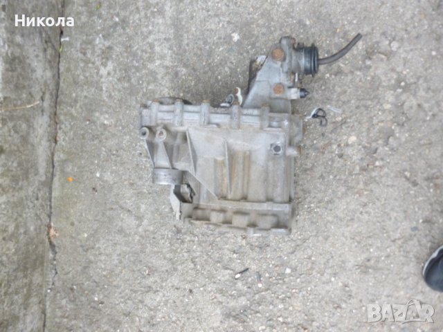 Раздатка за Сузуки Витара-Сантана 1.6 82 к.с 1998 год, снимка 4 - Части - 39139555