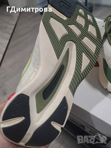 Дамски маратонки Fila, снимка 4 - Маратонки - 54073593