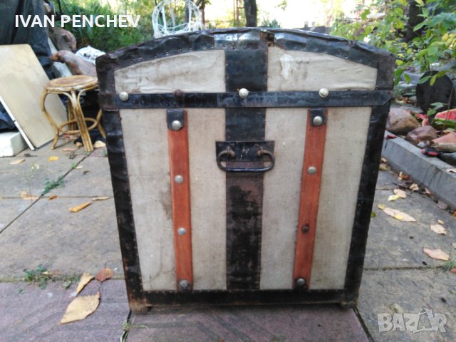 Продавам сандък старинен много запазен ДИЗАЙНЕРСКИ,  уникален голям размер ЗА ВСИЧКО !, снимка 2 - Скринове - 40713336