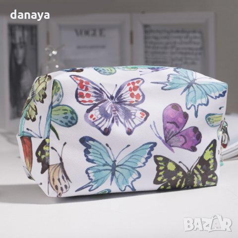 2448 Малка козметична чантичка Шарени пеперуди, снимка 2 - Портфейли, портмонета - 34381599