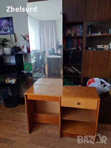 Две нощни шкафчета и тоалетка , снимка 2 - Шкафове - 51856040