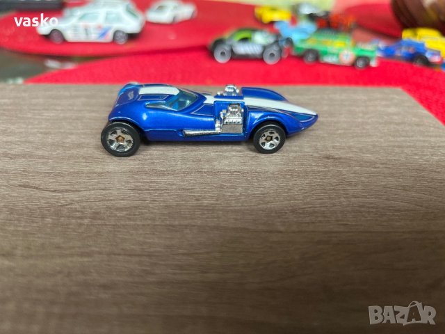 Hotwheels 2011-масивен, снимка 3 - Колекции - 40445311