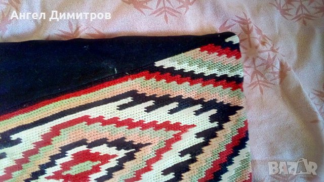 Бродерия калъфка Чипровци, снимка 8 - Антикварни и старинни предмети - 36752674