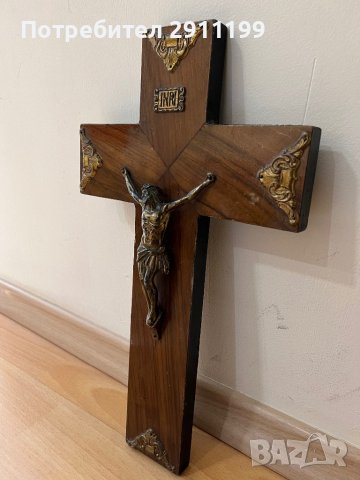 Дървен кръст с разпятие, снимка 4 - Антикварни и старинни предмети - 42834981